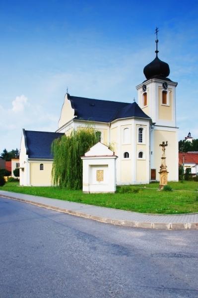 Jaroměřice - kostel Všech Svatých