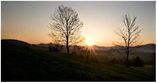 Slunce nad obzorem