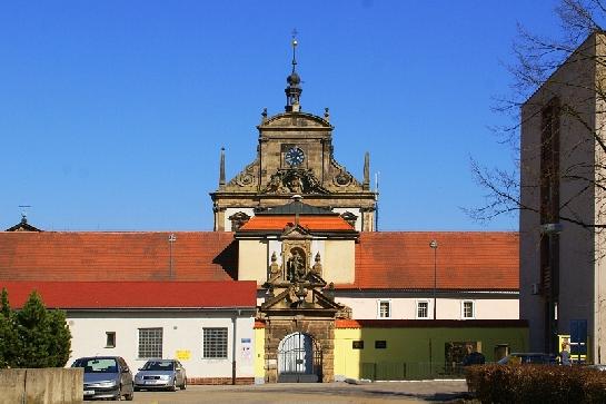 Věznice Kartouzká aneb basa ve Valdicích