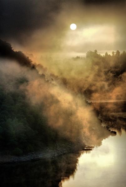 Ranní Slunce nad Vltavou