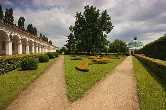 Rotunda a kolonáda