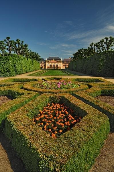 Park zámku Dobříš