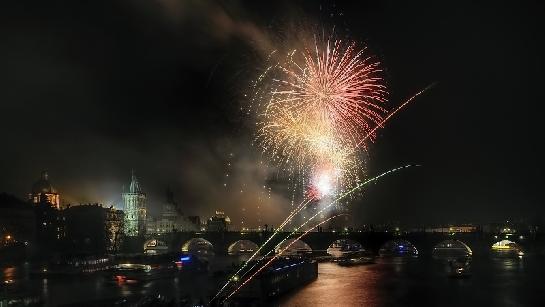 Pražský novoroční ohňostroj 2013