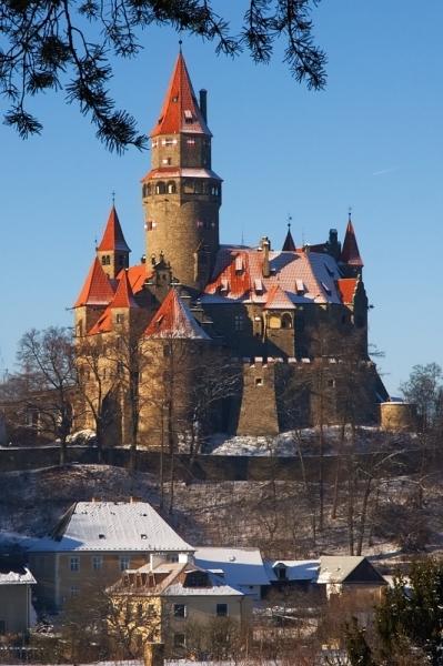 Bouzov hrad