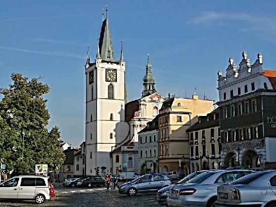 Kostel Všech Svatých a městská věž