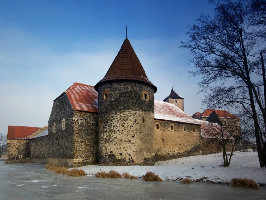 Hradní fortifikace od východu