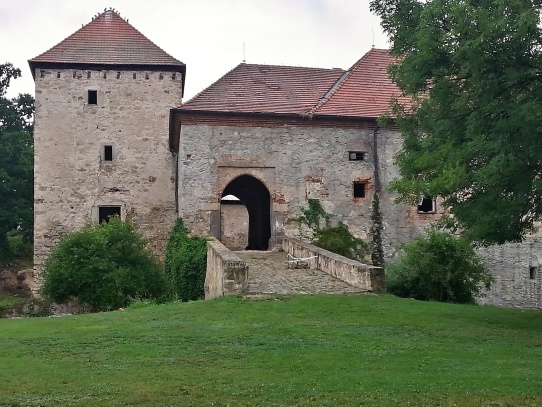 Horní tvrz Kestřany u Putimi