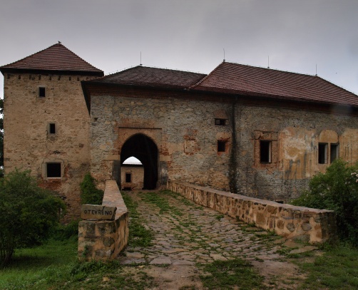 Horní tvrz Kestřany u Putimi