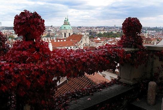 Praha z podhradí