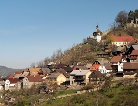 Zvonice nad městem