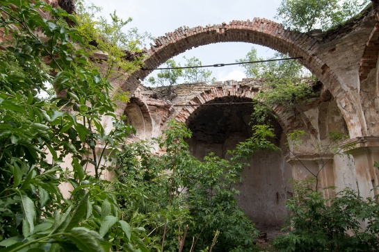 Zřícenina kostela svatého Václava u obce Hrušovany