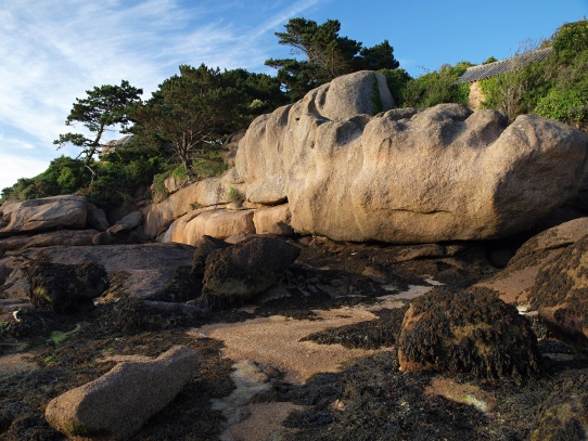 Cote de Granit Rose -růžové pobřeží