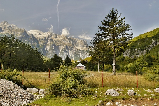 Albánie  -  vesnička  Theth  -  národní park