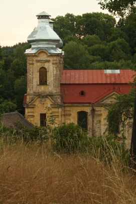 Kostel ve Skocích.