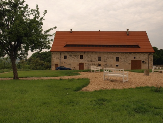 zřícenina hradu-zámku Zvířetice