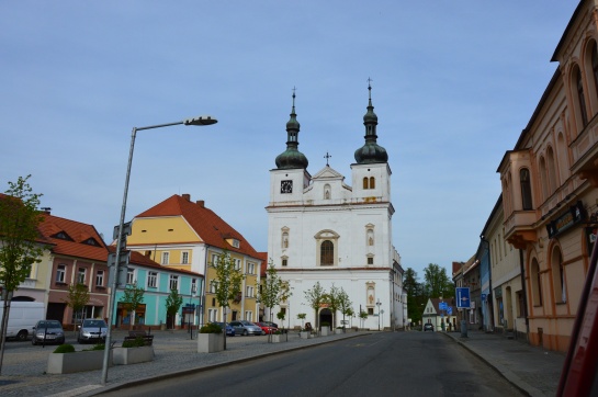 Březnice, kostel