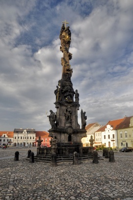 pilíř se sousoším Nejsvětější Trojice - Kadaň