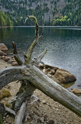 Černé jezero