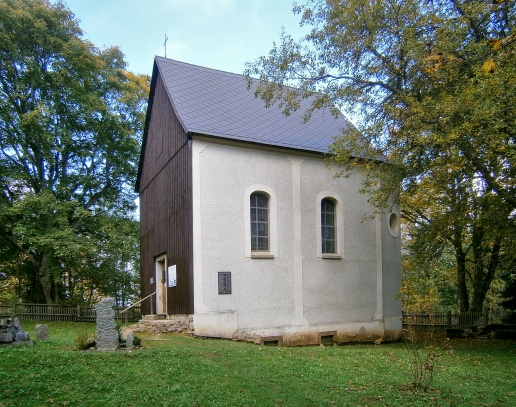 Hřbitovní kaple sv. Kříže ve Staré Hůrce