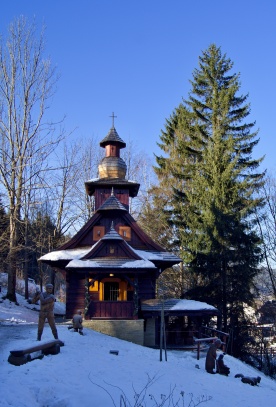 Velké Karlovice, kaplička nad Pluskovcem