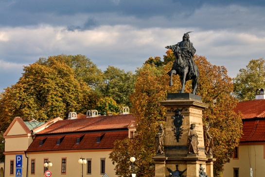 Poděbrady - socha krále Jiřího z Poděbrad