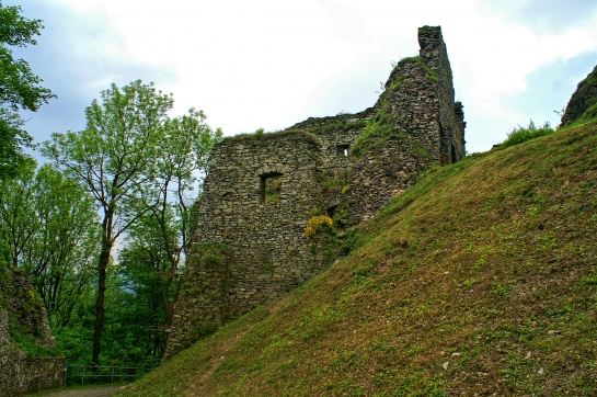 Zřícenina hradu Tolštejn