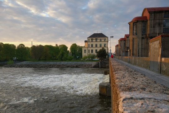 Nymburk přístav s elektrárnou