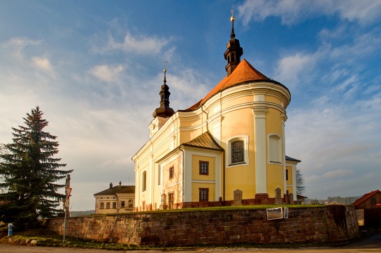 kostel sv. Bartoloměje - Pecka