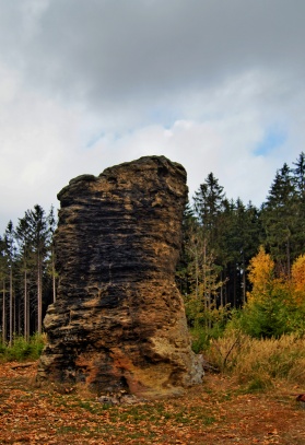 Suchý Důl, Čertova skála