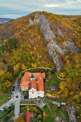 Svatý Jan pod Skalou