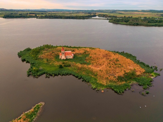 kostel sv. Linharta - Mušov