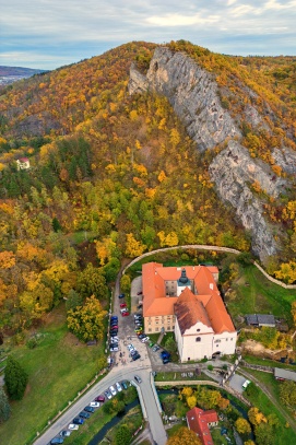 Svatý Jan pod Skalou