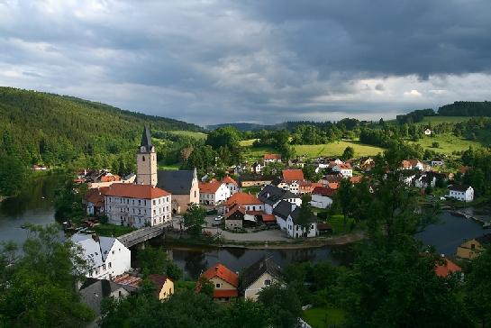 Rožmberk před bouří