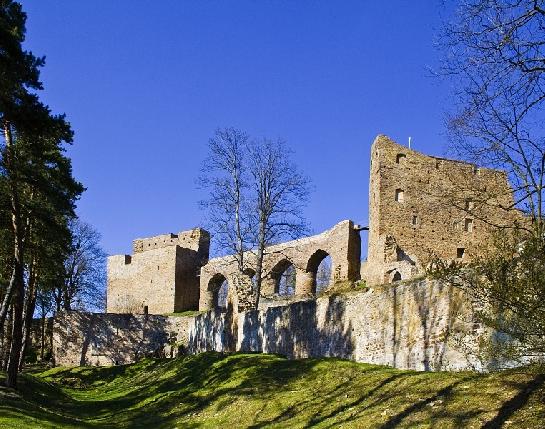 Velhartice věž Putna s obranným mostem