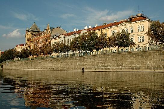 Pražské nábřeží