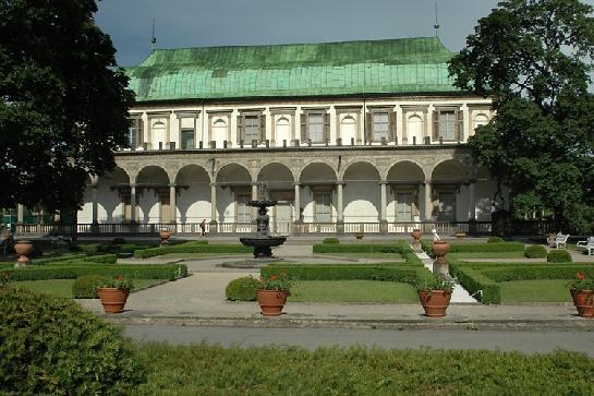 Letohrádek královny Anny