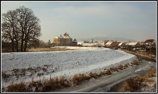 Vodní hrad Švihov s městem