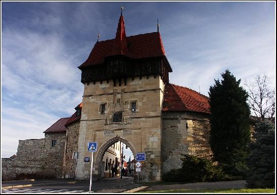 Žatecká brána v Lounech