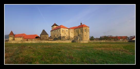 Panorama fortifikace hradu Švihova