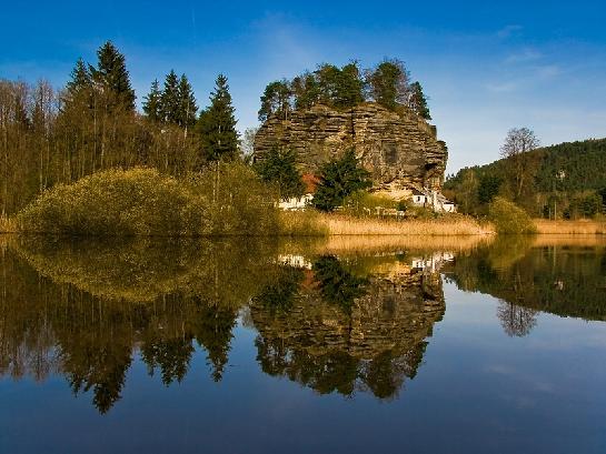 Skalní hrad Sloup v Čechách