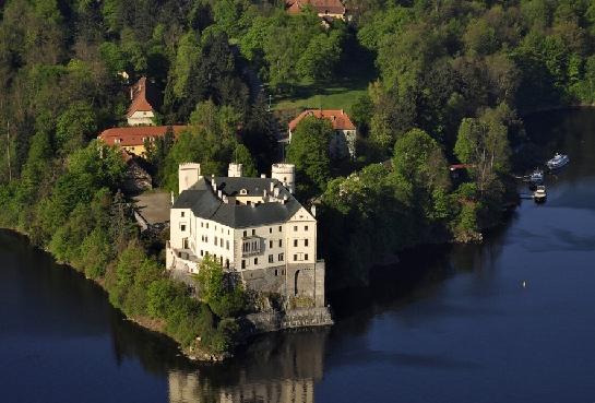 zámek Orlík nad Vltavou - letecký snímek