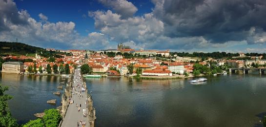 Praha - Hradčany a Karlův most Panorama