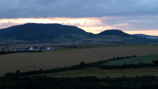 podvečer nad krajem